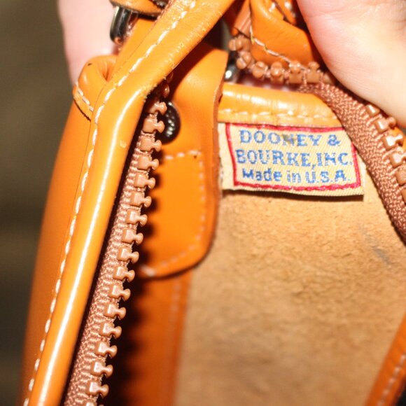 VTG Orange Dooney & Bourke - Picture 7 of 7